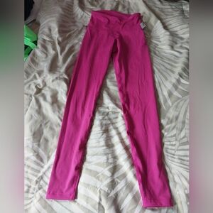 Old Navy Radical Fuschia Active PowerPress High-Rise Go Dry Leggings, Size Small